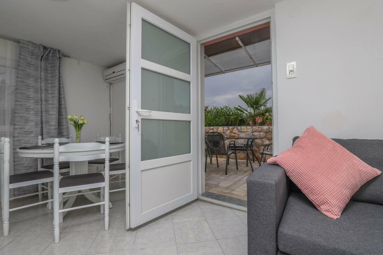 Apartment Lisinski Crikvenica Exterior foto
